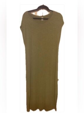 Old Navy Olive Green Maxi Dress with side slits– Women’s Size Large